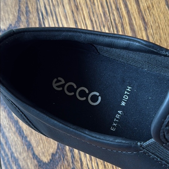 Ecco Men’s Black and White Slip-On Loafers with Woven Texture. Size 40. - Picture 2 of 7